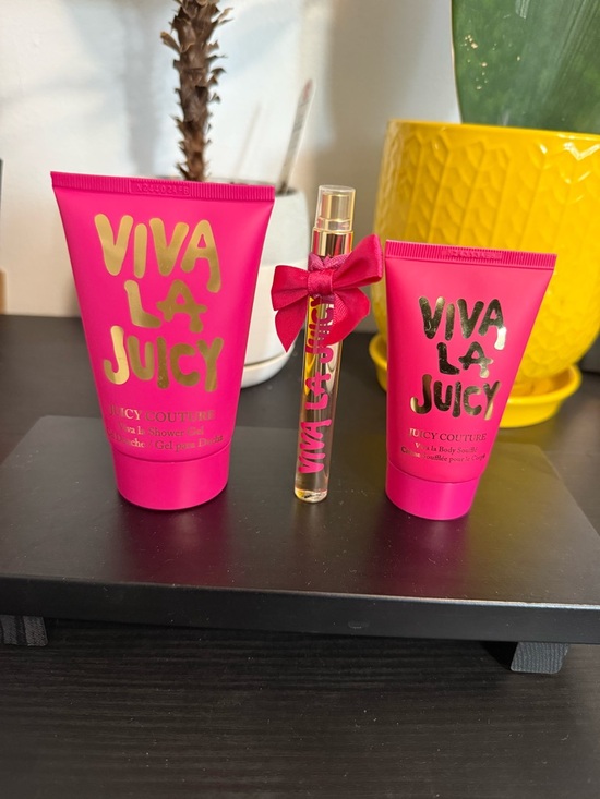 Juicy Couture Other - Viva La Juicy Gift Set